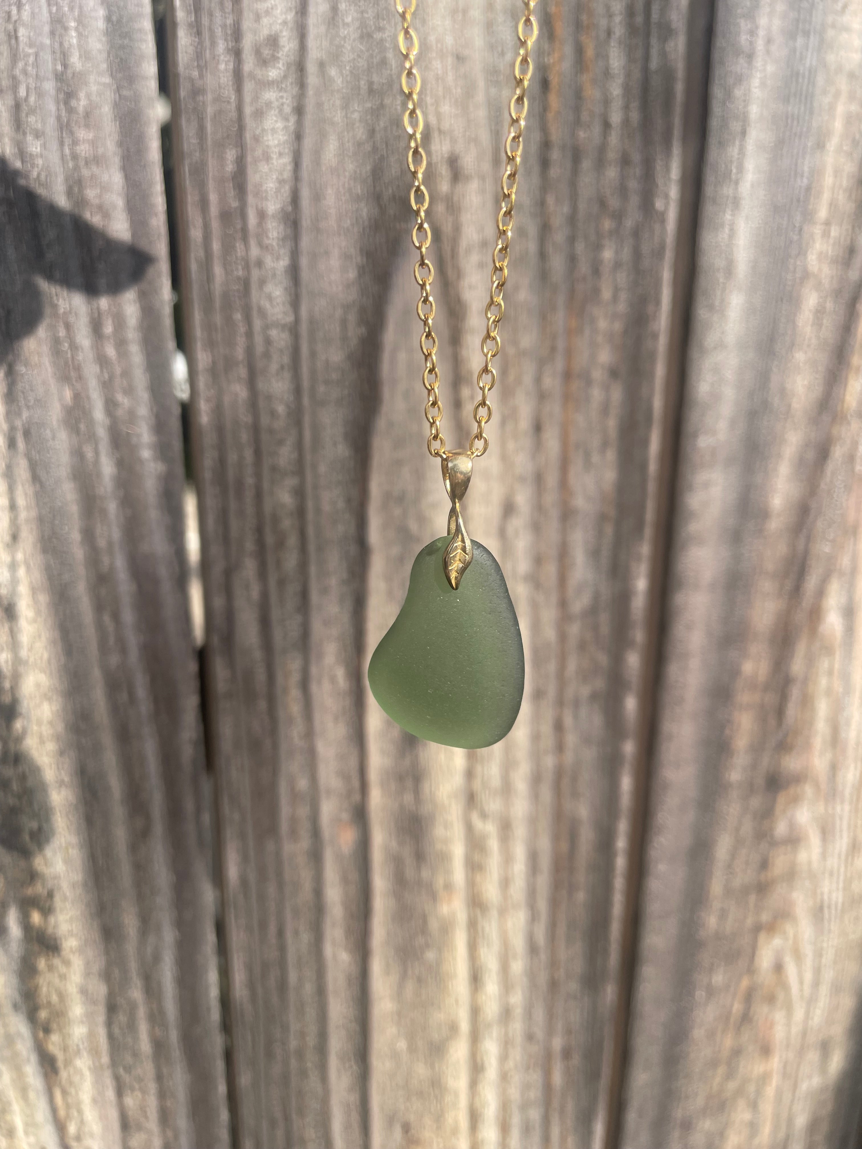 Leaf Sea Glass Pendant Necklace in Light Green