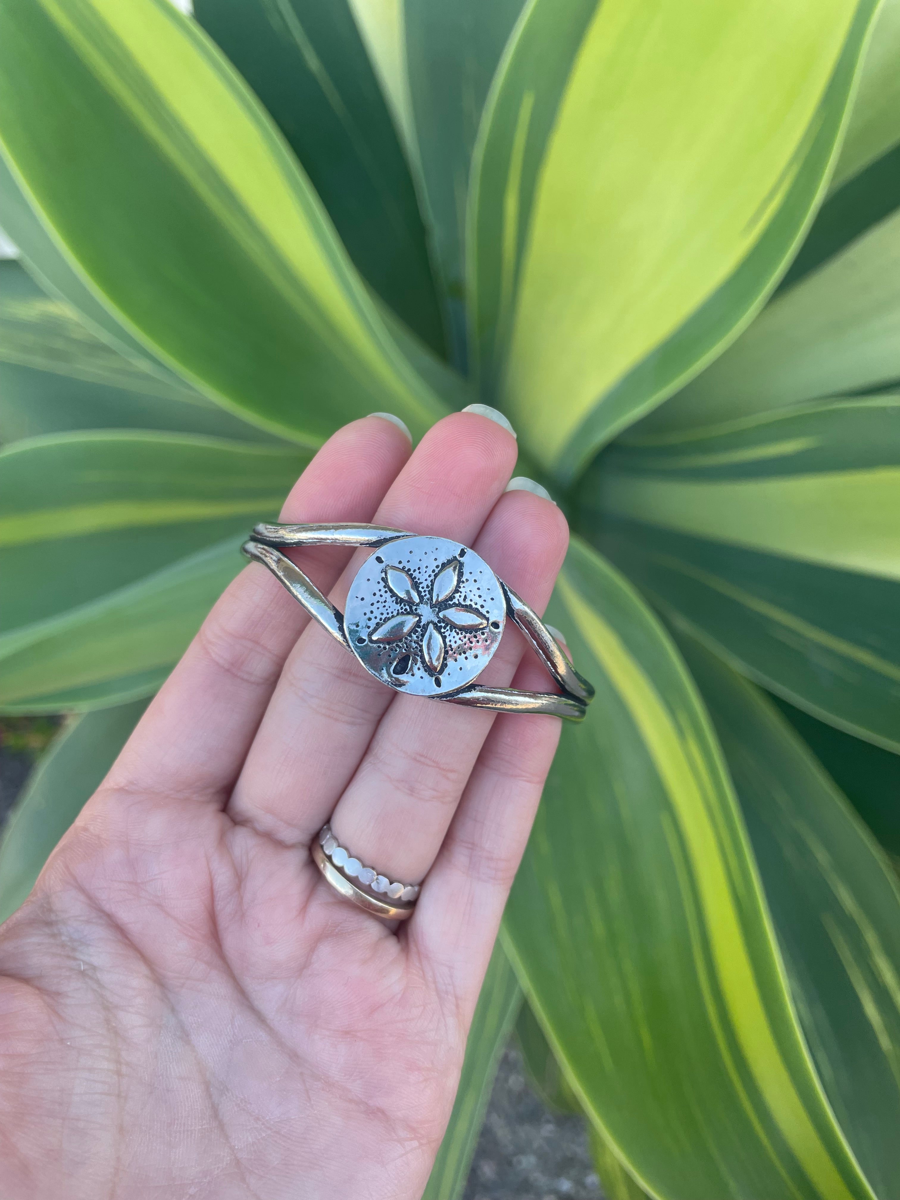 Sand Dollar Adjustable Bracelet